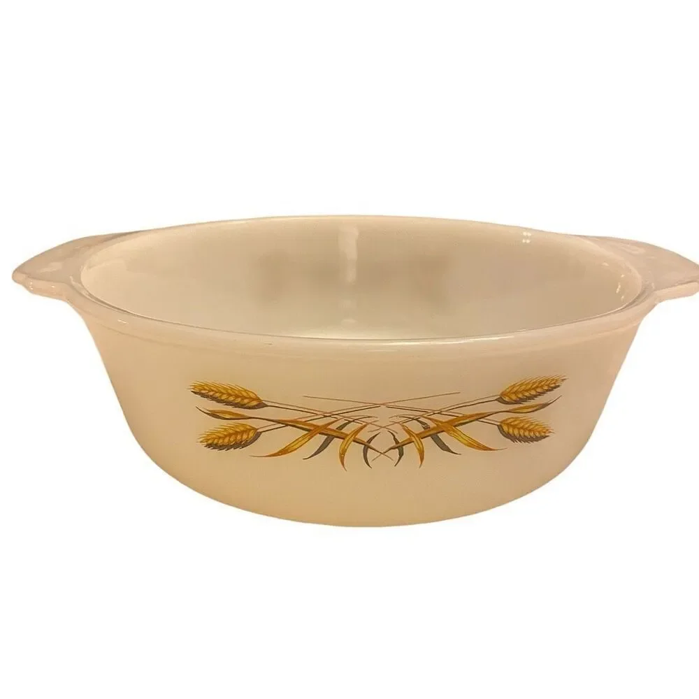 Vintage Fire King Anchor Hocking 1.5 Q Casserole Dish‎ -1960's